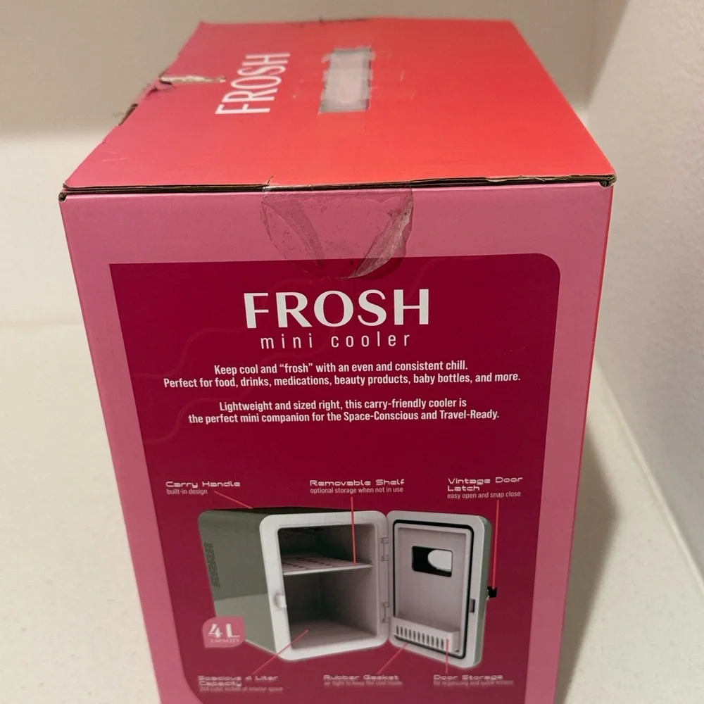 Frosh Retro Series Mini Cooler Fridge - Mint